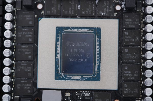 博牛配资 中国特供版RTX 5090D正式禁售 已下单的也全部取消